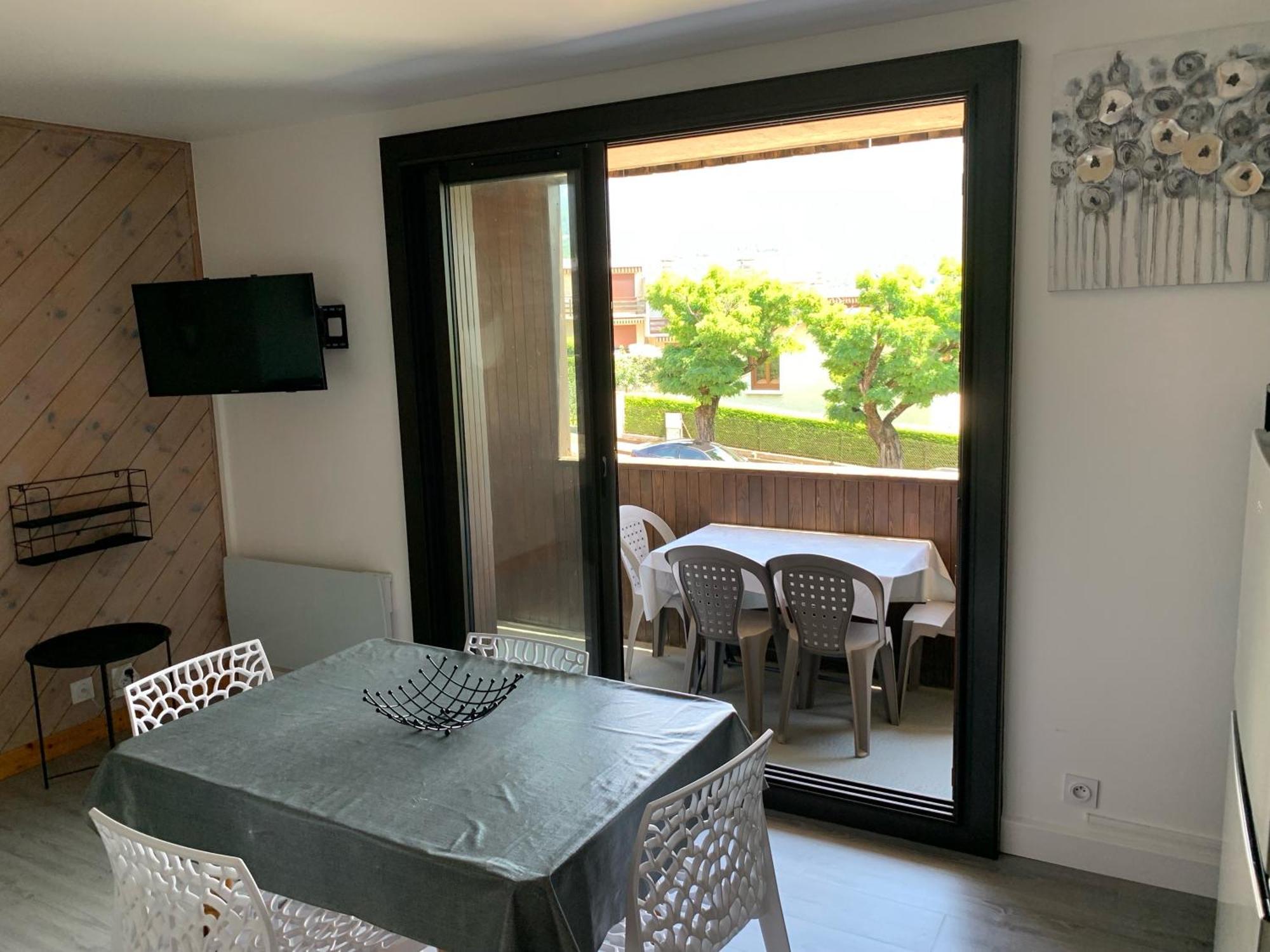 Appartement agréable à deux pas du plan d'eau Embrun Exterior foto